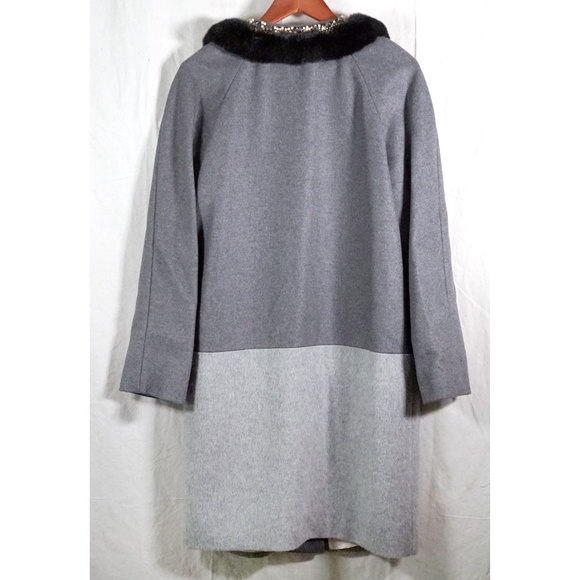 Max & Co. Women 42 Contrast Coat with Jewel Collar - Picture 3 of 15